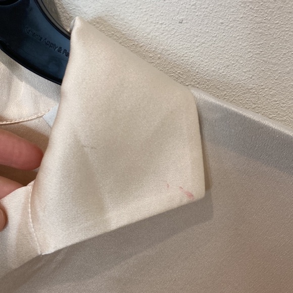 Vince Ivory Silk Blouse - Picture 5 of 8